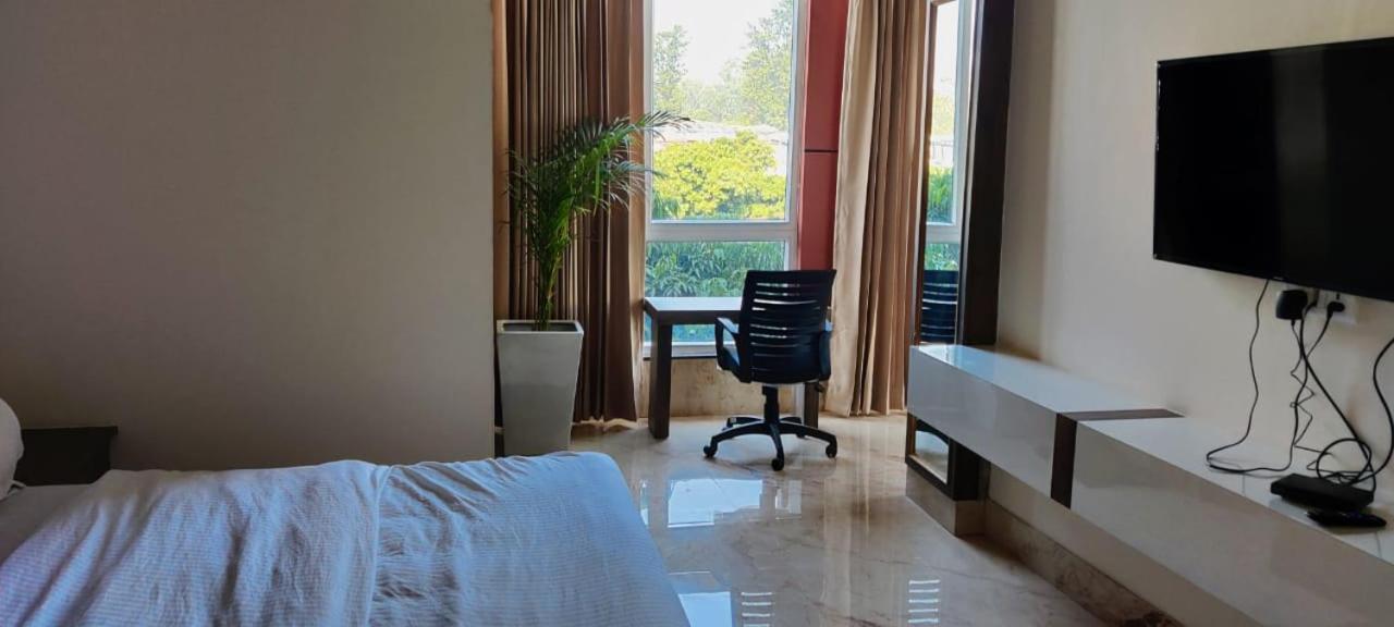 Hotel Maira Dehradun Eksteriør billede